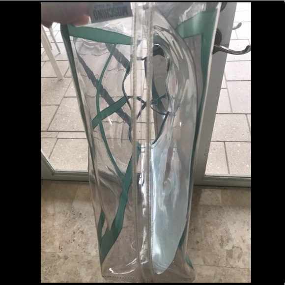 Moschino Vintage Flowers in Window Tote - Picture 4 of 7